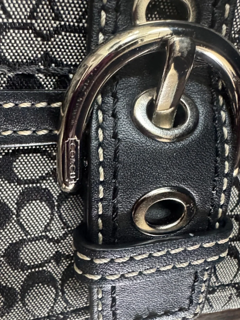 Coach SoHo Mini Signature Canvas Wristlet in Black and Gray, Excellent Condition